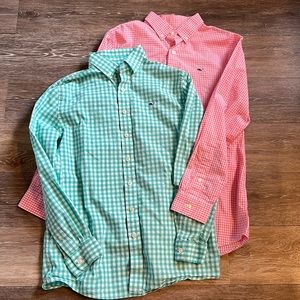2 Vineyard Vines boys shirts!  Easter 🐣 Size Large (16)